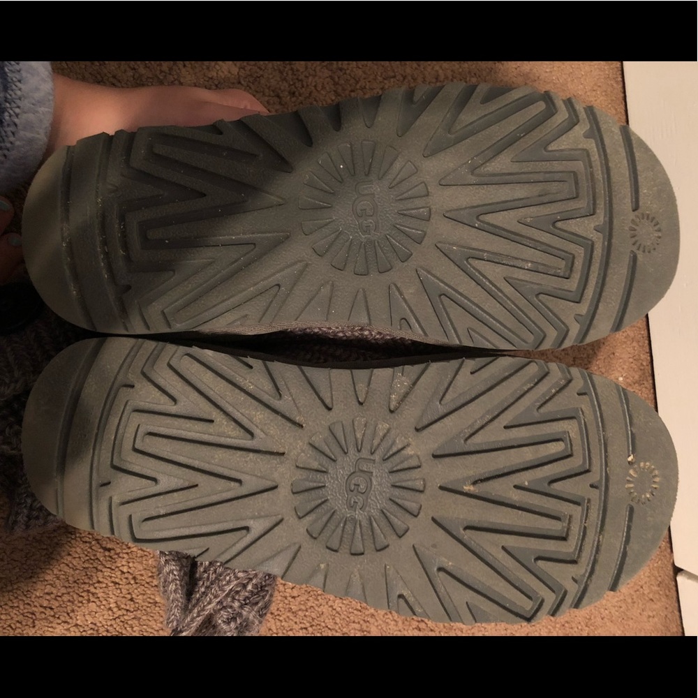 UGG // Classic Cardy Boot - Picture 7 of 8